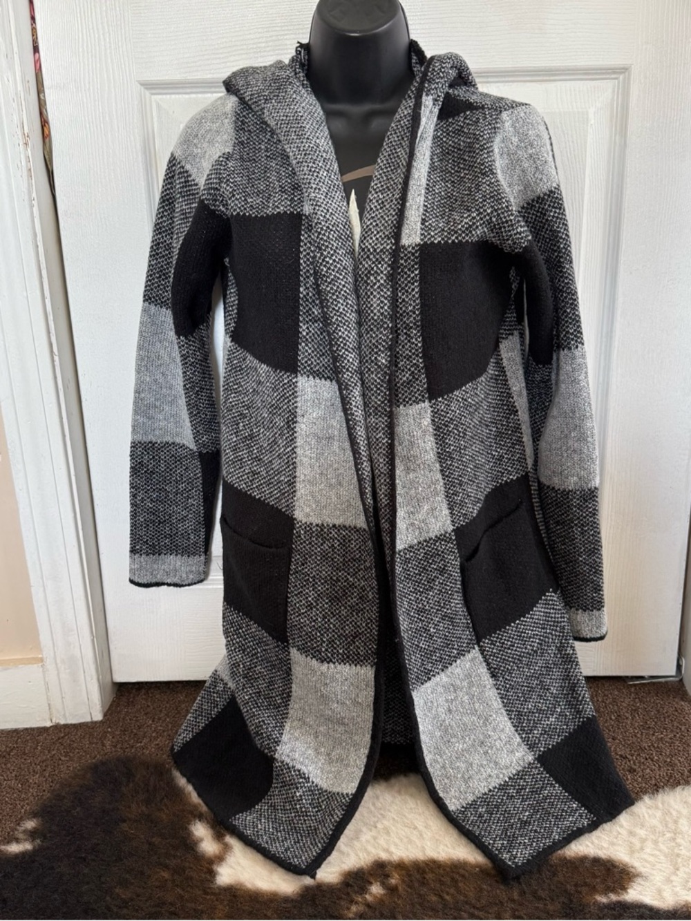 Hooded Plaid Open-Front Knit Coatigan - Black & Gray